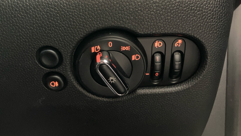 MINI Hatchback 135kW Cooper S Level 2 33kWh 3dr Auto Electric Hatchback